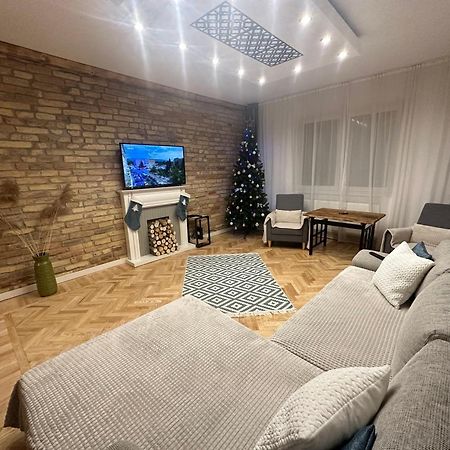 Season One Apartman Сегед Экстерьер фото
