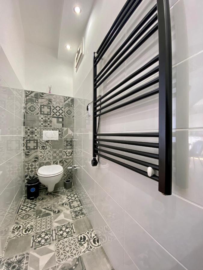 Season One Apartman Сегед Экстерьер фото
