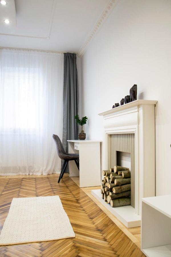 Season One Apartman Сегед Экстерьер фото
