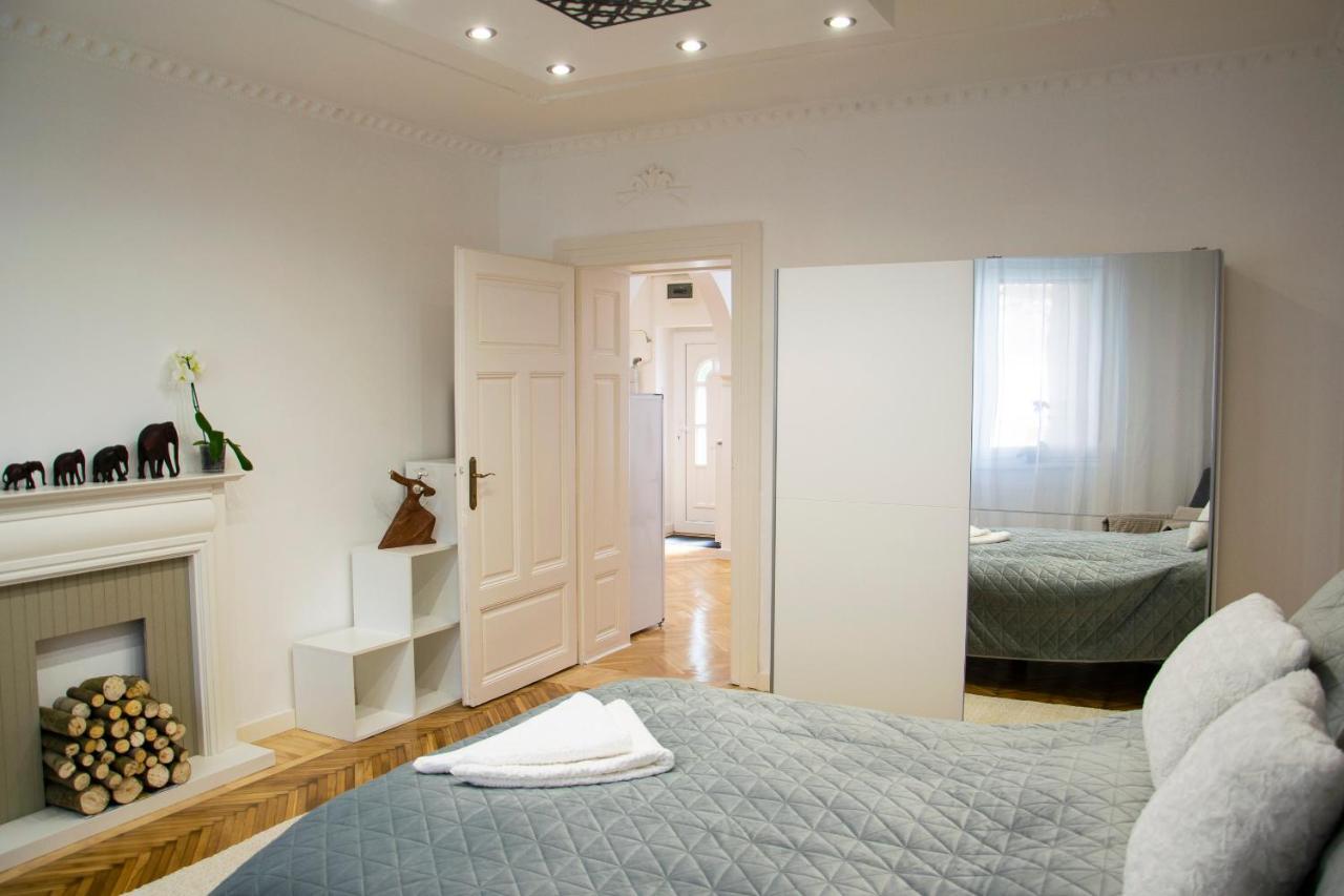 Season One Apartman Сегед Экстерьер фото