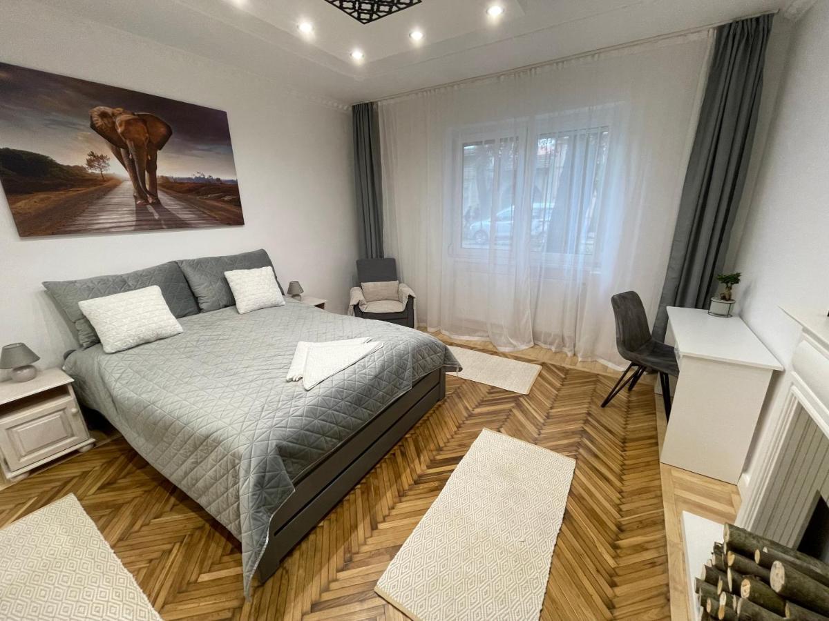 Season One Apartman Сегед Экстерьер фото
